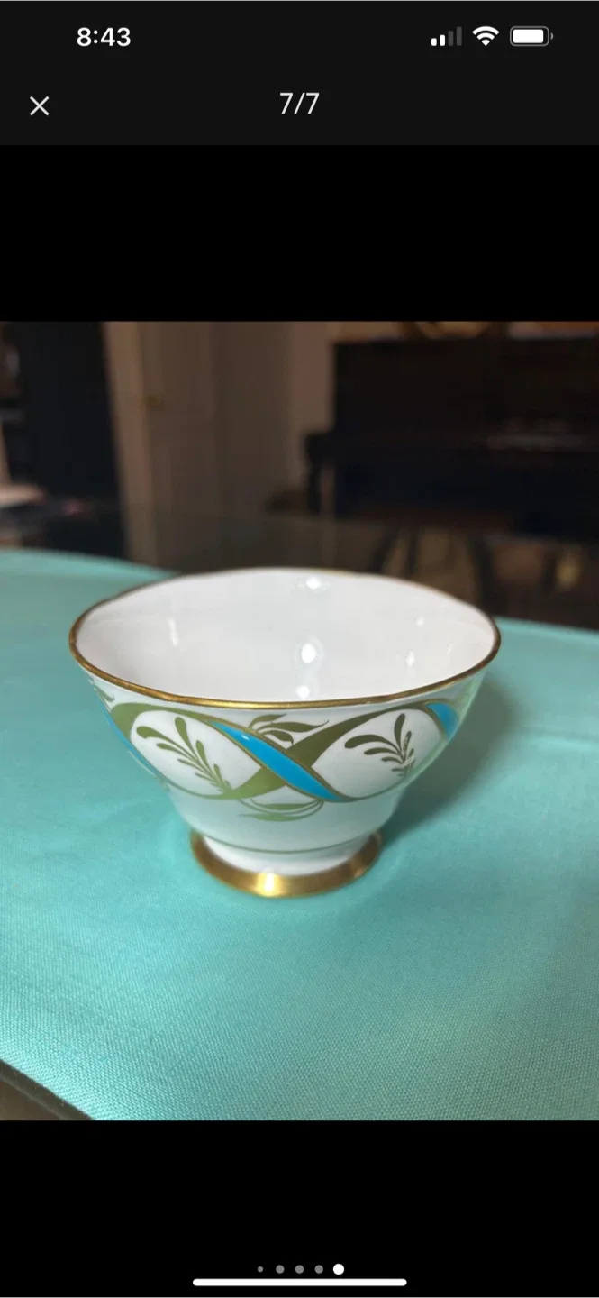 Royal Stafford Tea Cup & Creamer Set image indicator(7)