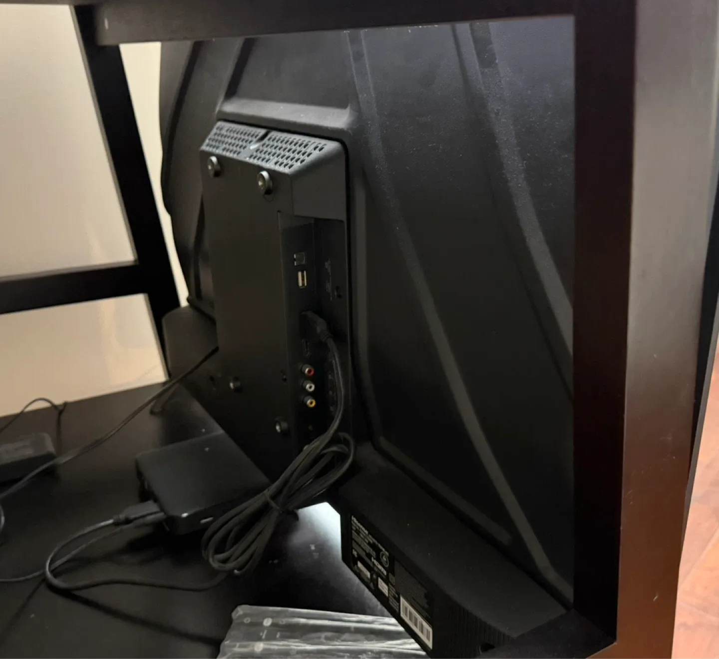 Brand new Hisense 32inch TV with Remote image indicator(2)