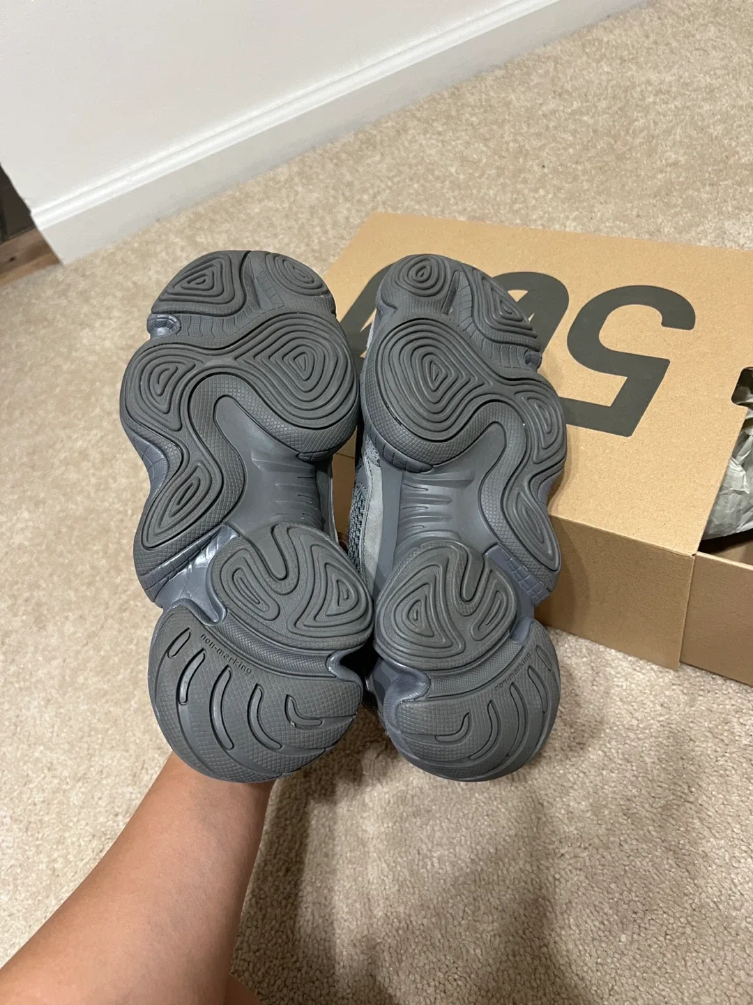 Adidas Yeezy 500 image indicator(4)