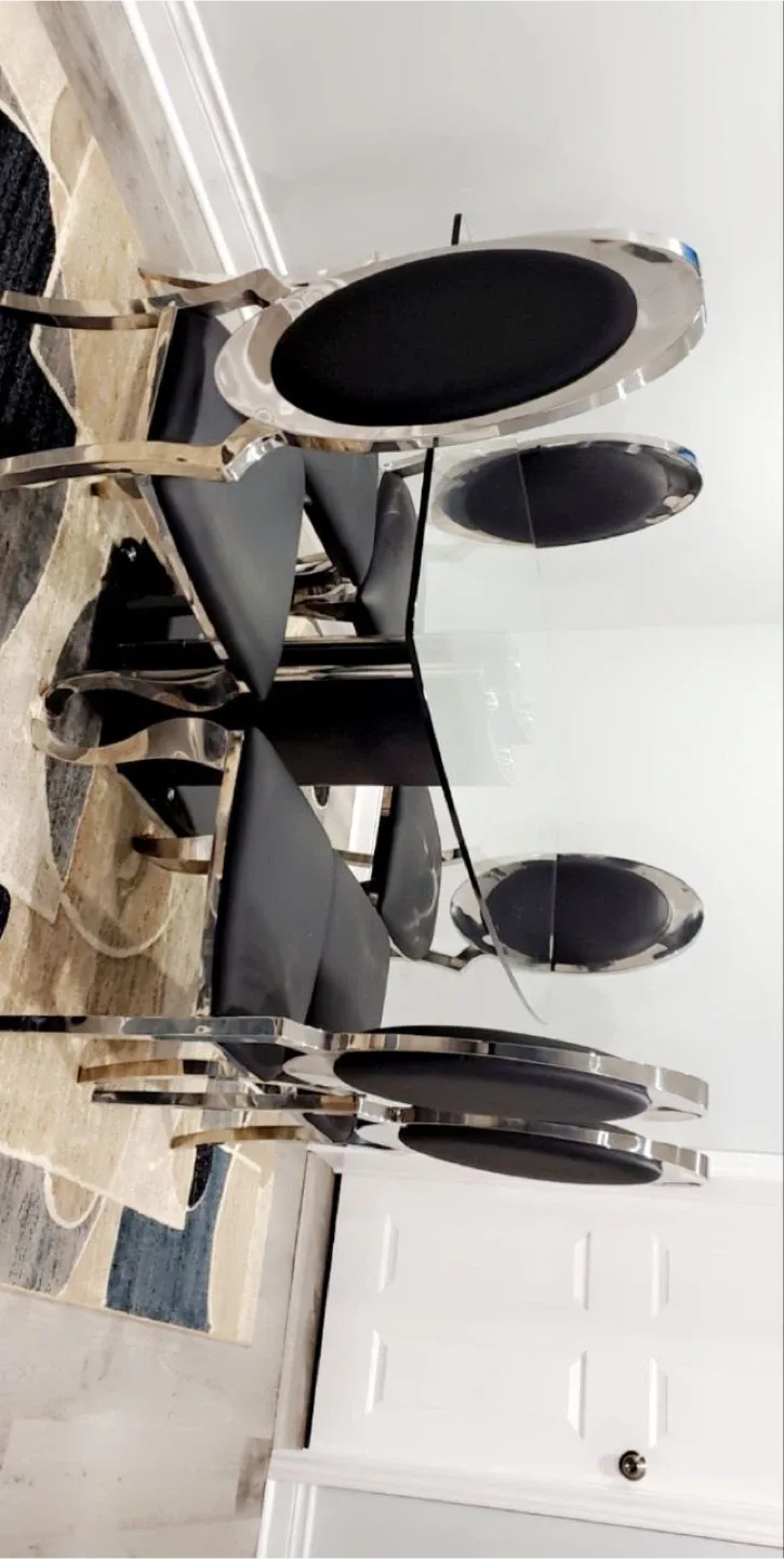 Glass Dining Table with 6 Black Chairs image indicator(5)