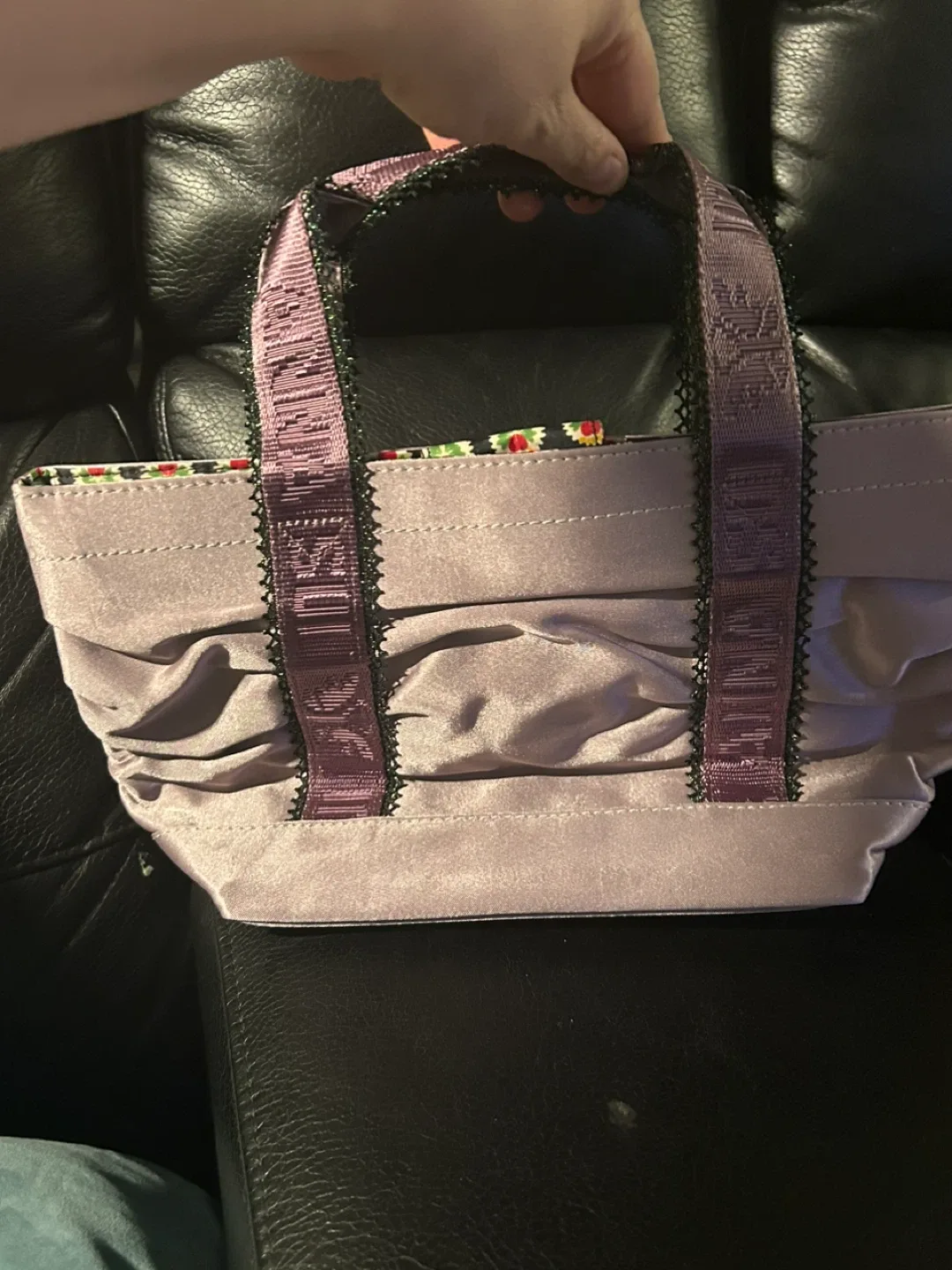 Anna Sui Lilac Tote Bag image indicator(2)