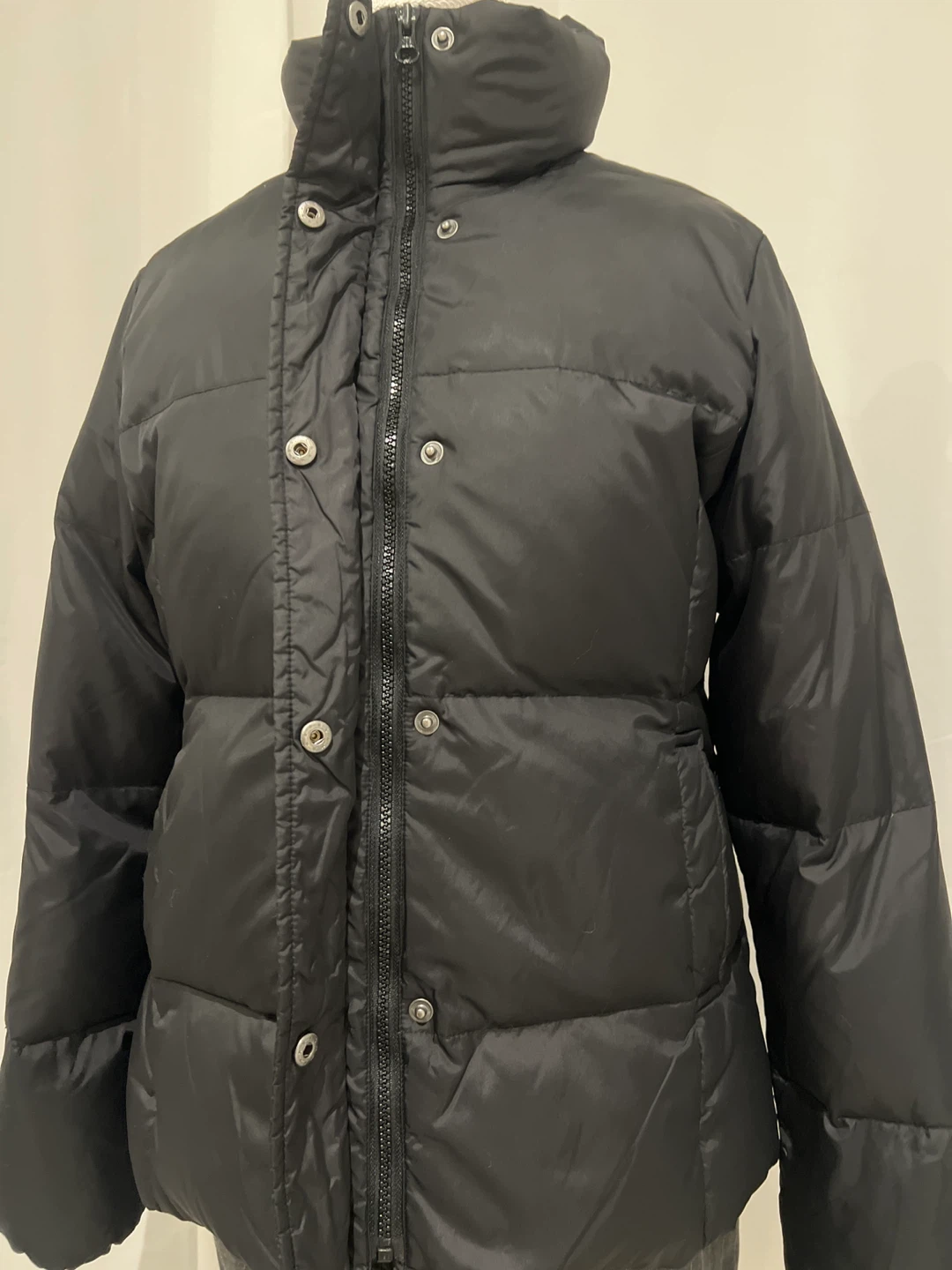 Black Puffer Jacket Size M - photo 3