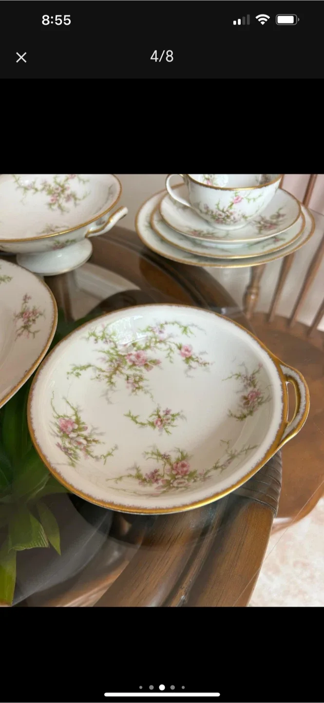 Vintage Floral China Set image indicator(4)