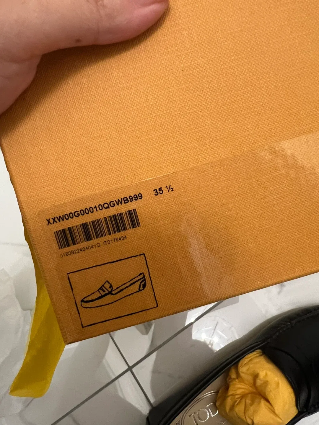 Tod's Black Leather Loafers Size 35.5 image indicator(5)