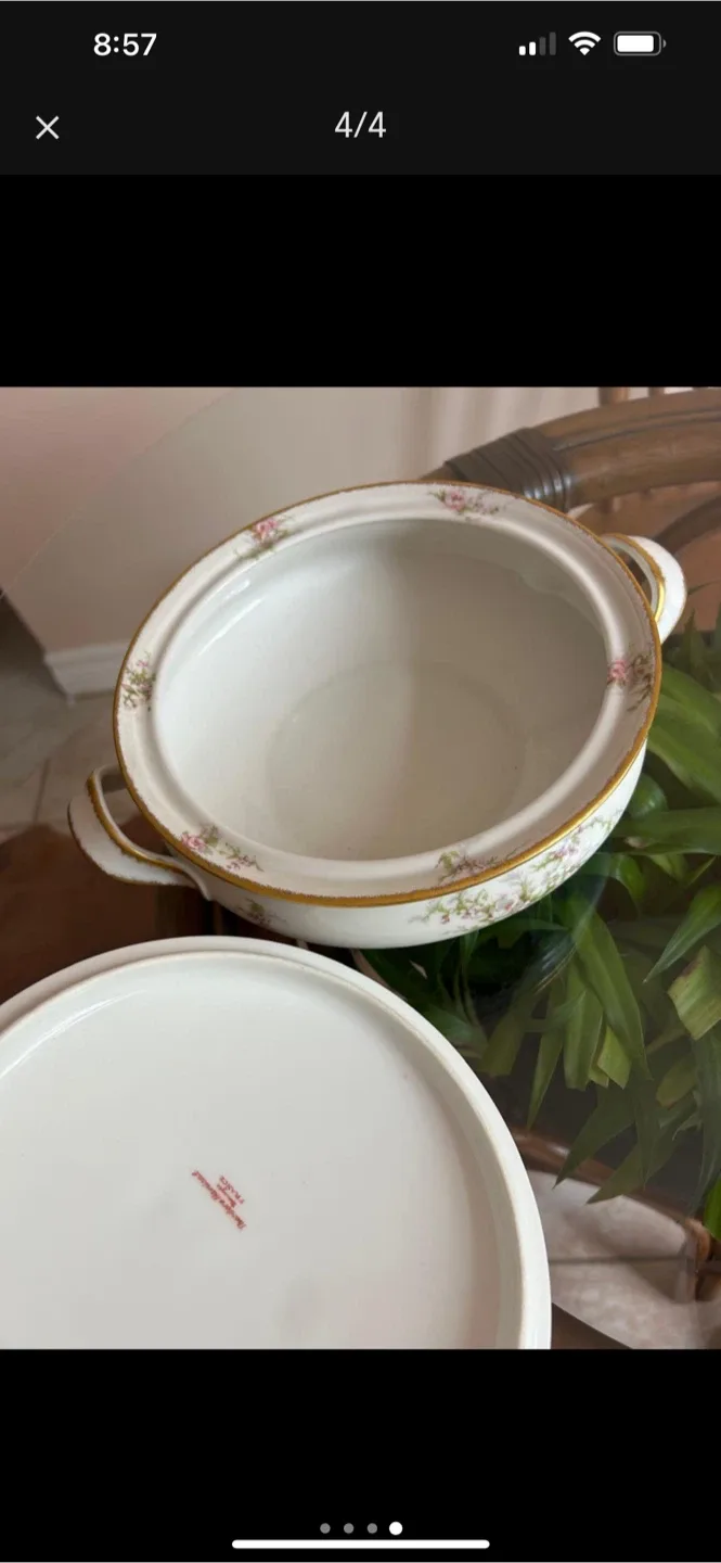 Theodore Haviland Limoges France - FineChina  Round Covered Vege image indicator(4)