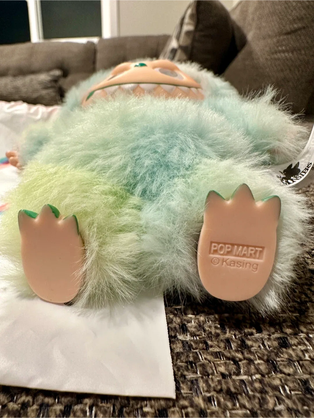 Labubu - Big into Energy - Serenity image indicator(3)