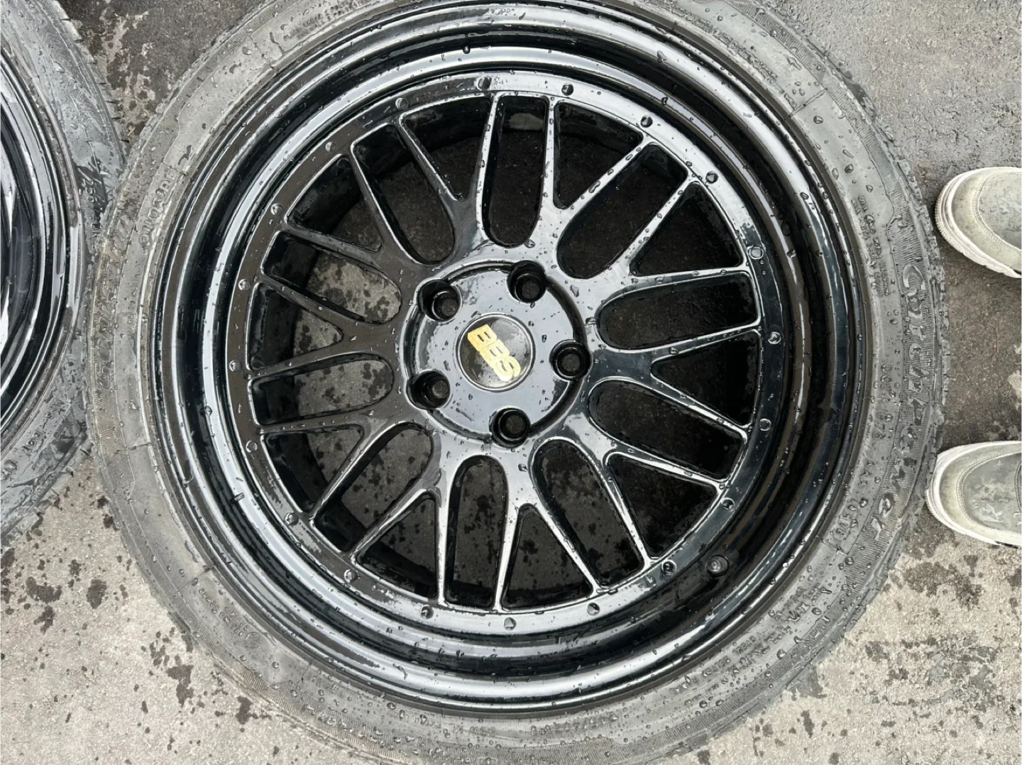 BBS 245/40ZR19 98W XL Wheels - Set of 4 image indicator(2)