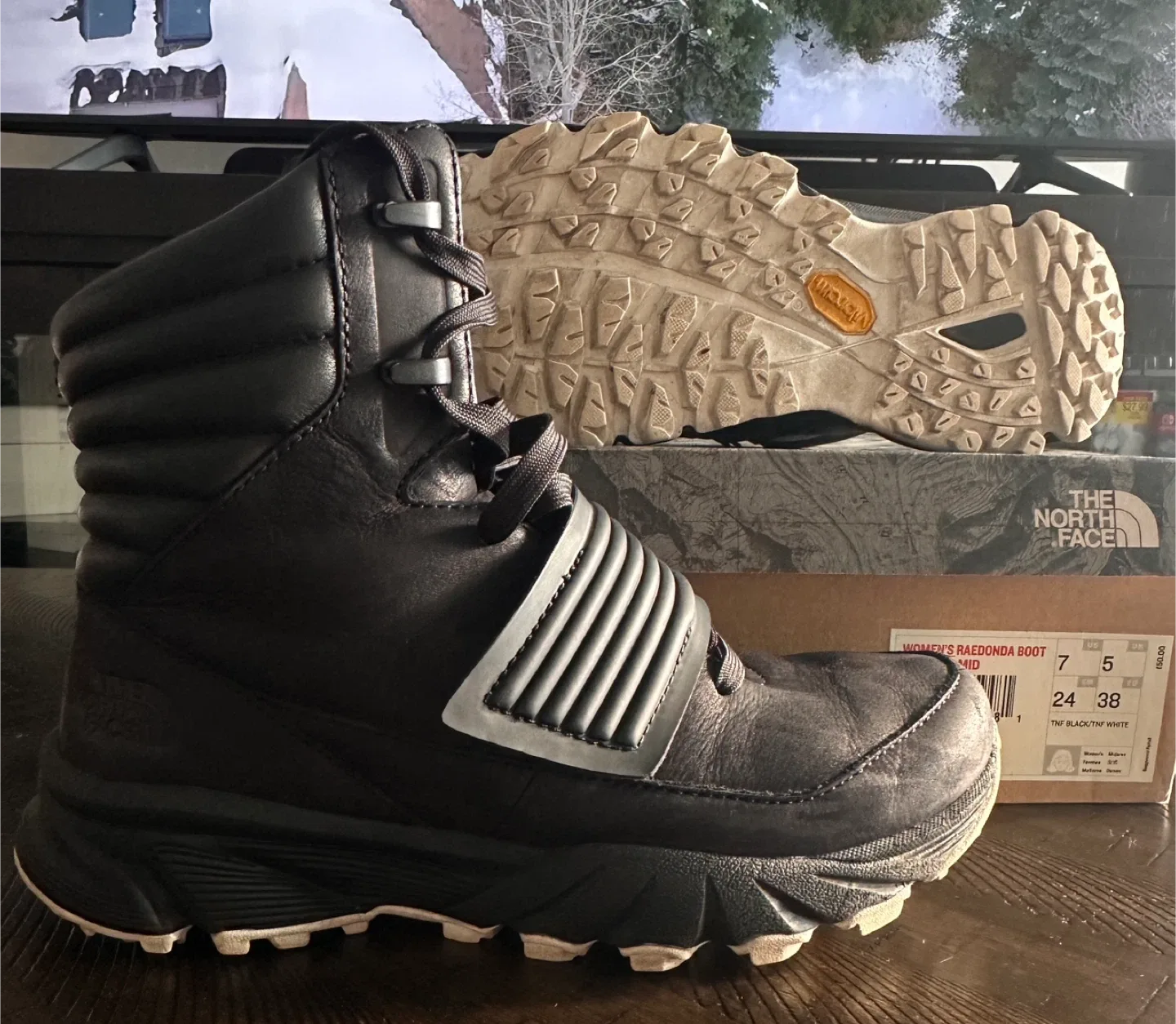 The North Face Women's Raedonda Boot - Size 7 image indicator(2)