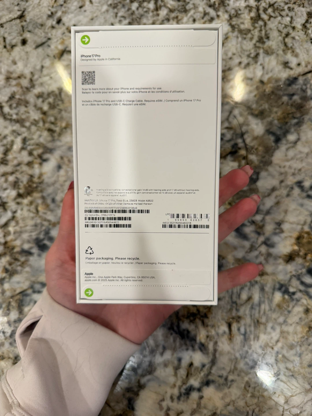 New iPhone 17 Pro max - photo 2