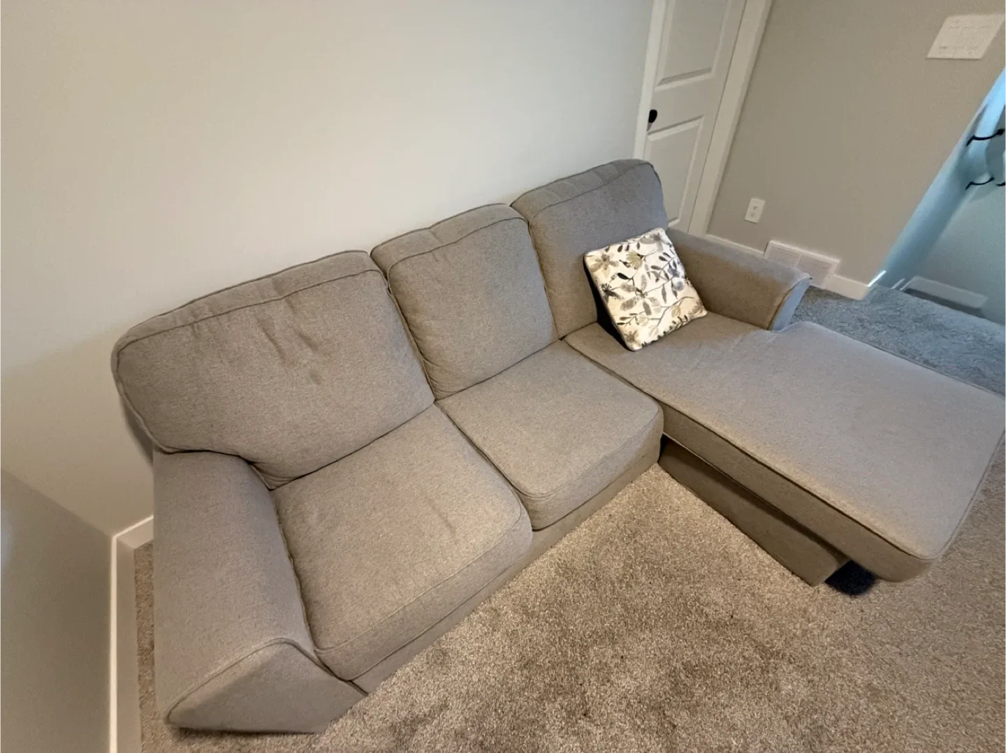 Grey Sectional Sofa with Chaise Lounge image indicator(3)