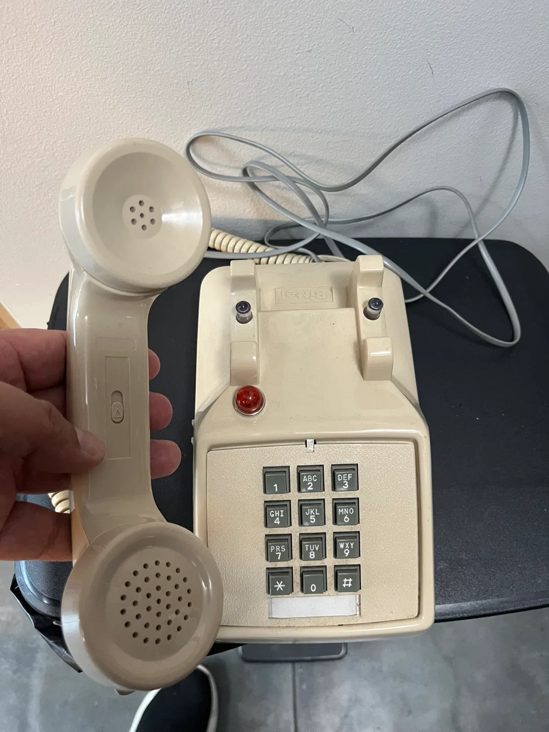 Cortelco 2500 Message Waiting Desk Phone image indicator(2)