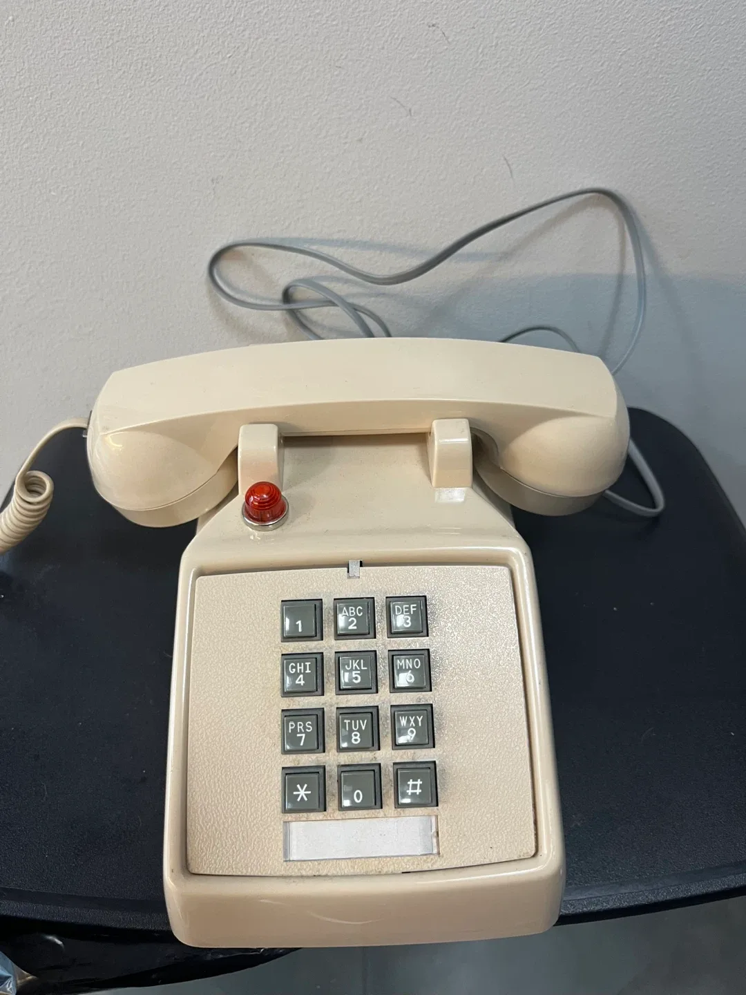 Cortelco 2500 Message Waiting Desk Phone image indicator(4)