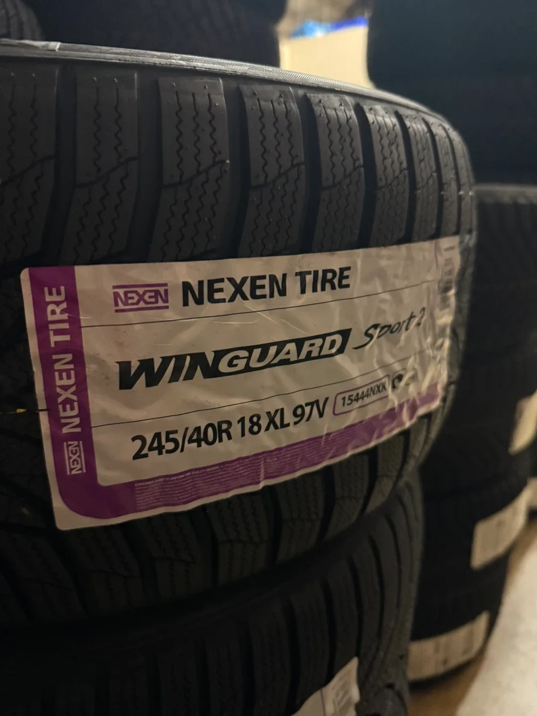Nexen WinGuard Sport 2 Winter Tires 245/40R18 image indicator(2)