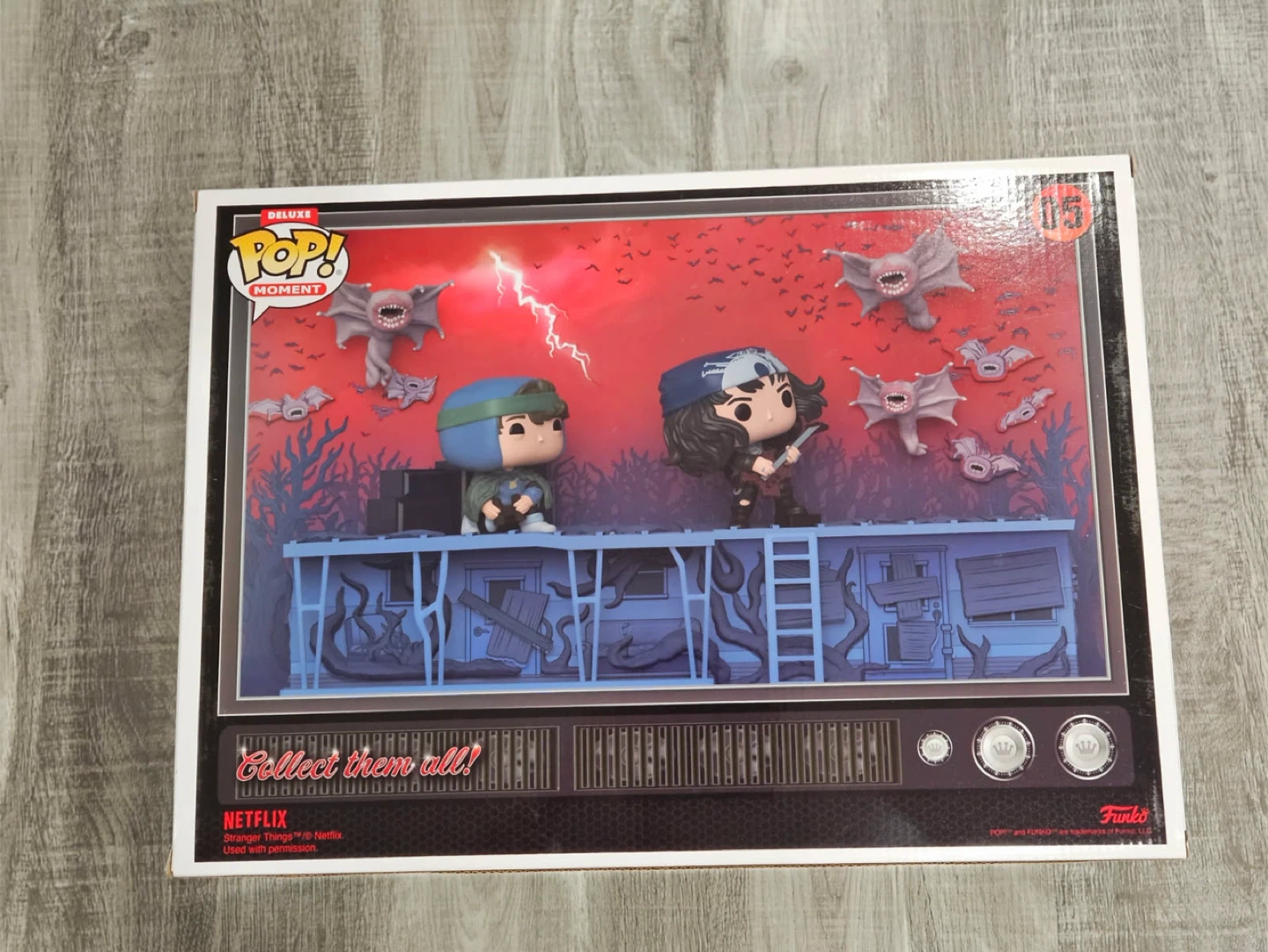 Funko Pop! Deluxe Moment Stranger Things Dustin/Eddie/Demobats - photo 2