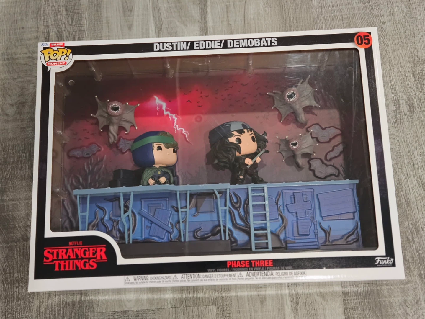 Funko Pop! Deluxe Moment Stranger Things Dustin/Eddie/Demobats