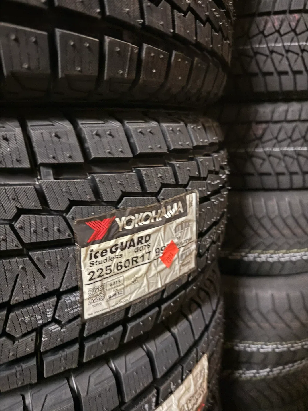 Yokohama Ice Guard G075 225/60R17 99Q Tires image indicator(2)