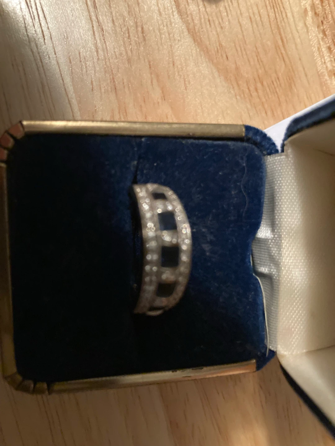 14KT White Gold Sapphire and Diamond Ring - photo 4