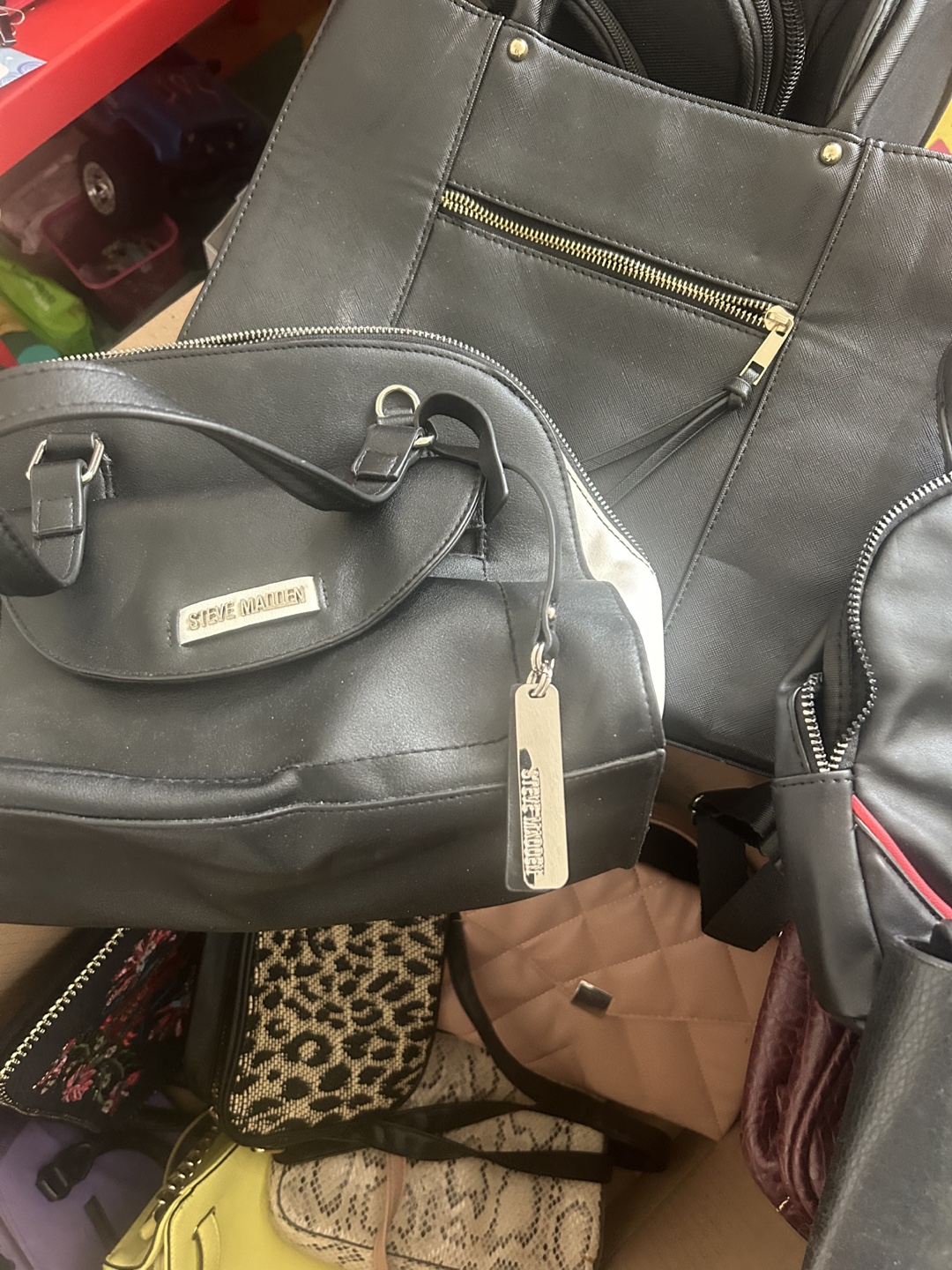 Mixed Handbags - Steve Madden, DKNY & More! - photo 4