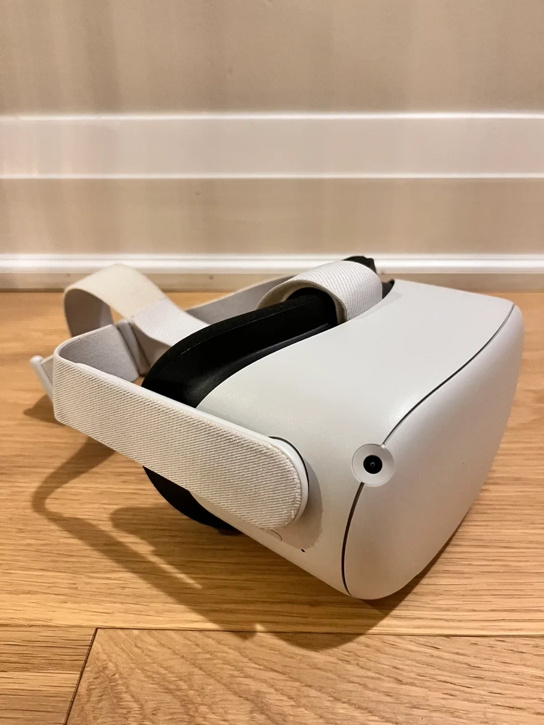 Meta Quest 2 VR Headset image indicator(3)