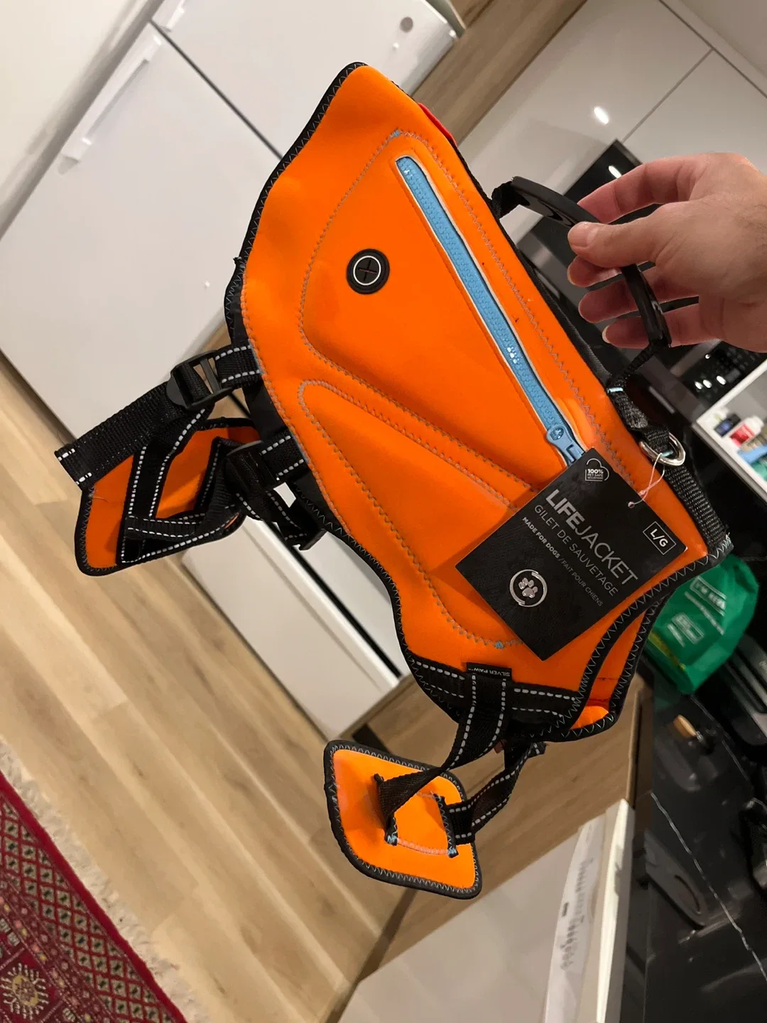 Dog Life Jacket - L/G - BRAND NEW W/ TAGS thumbnail