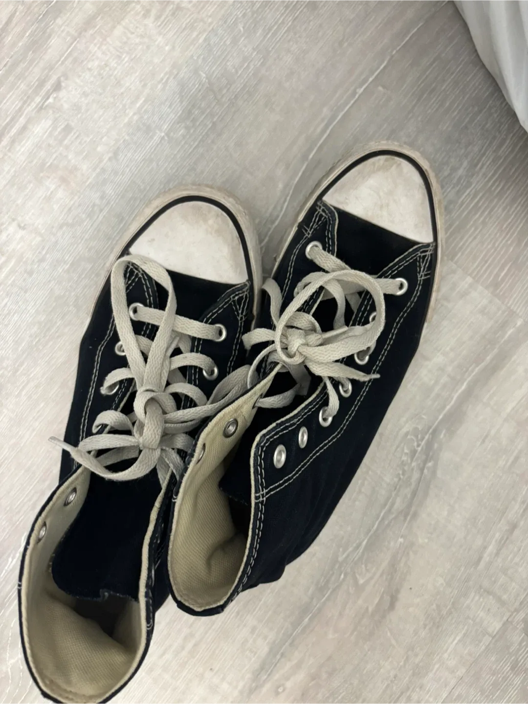 Converse  - Size UK 4 image indicator(3)