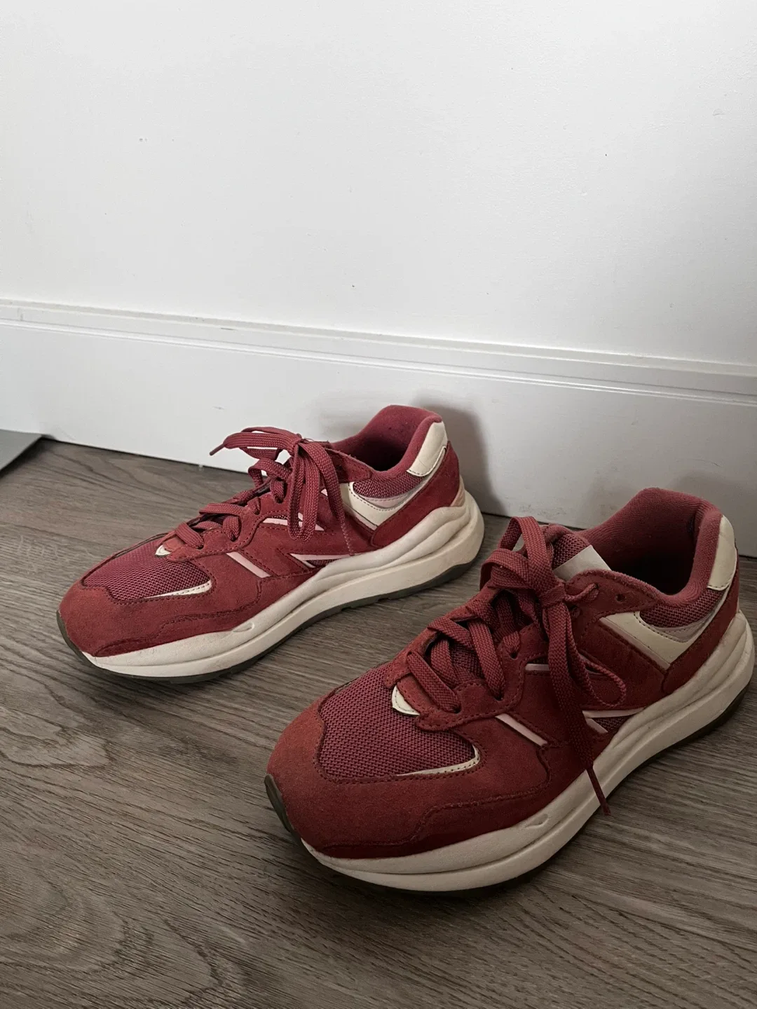 New Balance 57/40 women’s Burgundy Sneakers image indicator(2)