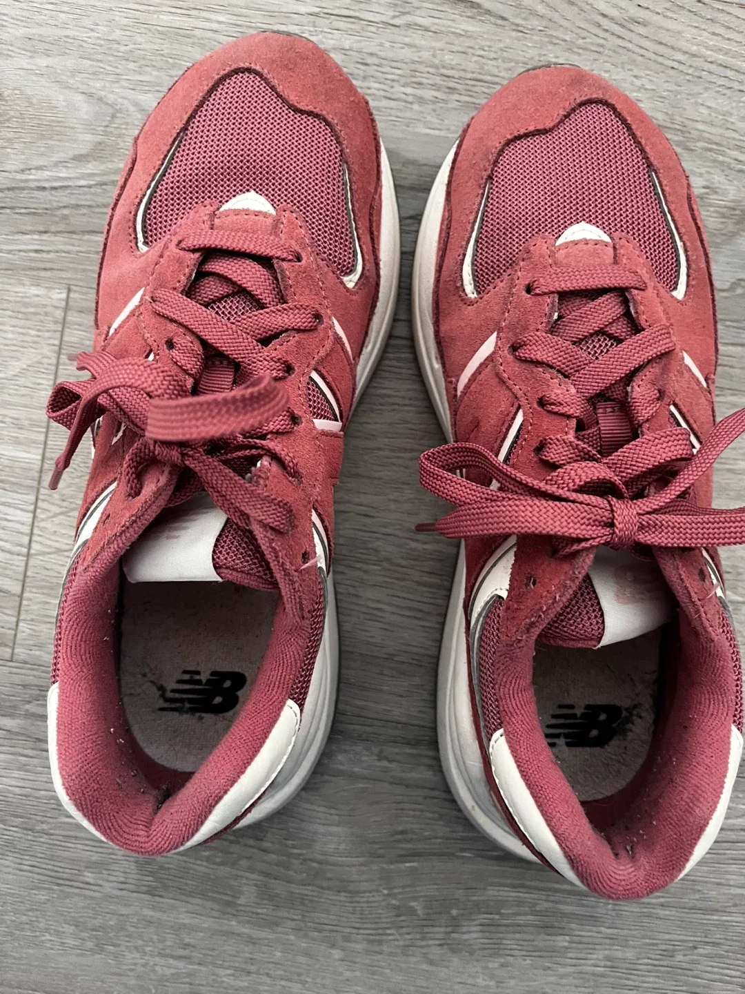 New Balance 57/40 women’s Burgundy Sneakers image indicator(5)