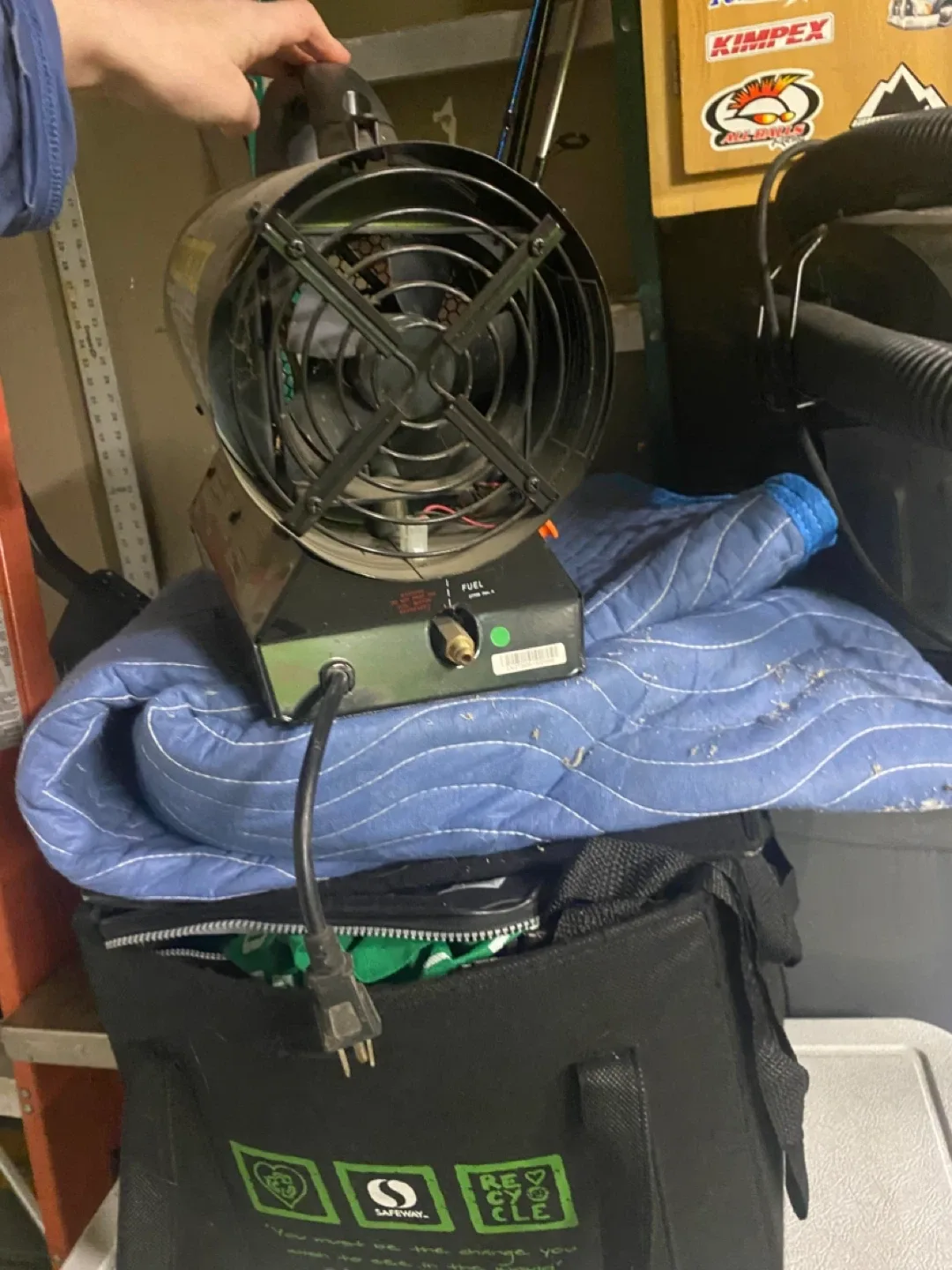 Mr. Heater Contractor QBT Series 38,000 BTU/HR image indicator(4)