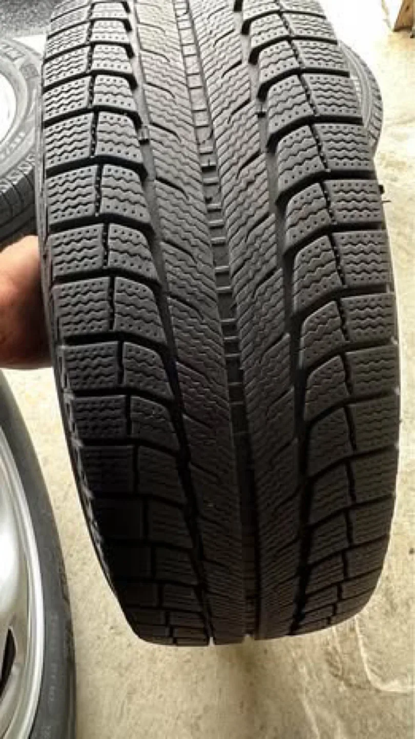 ❄️ Complete Set  Michelin Latitude X-Ice Studless Winter Tires image indicator(2)