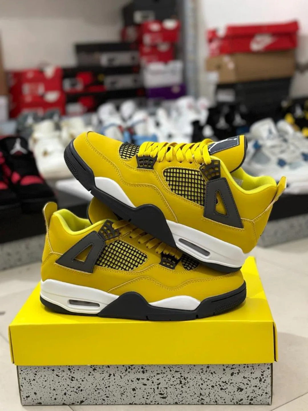 Air Jordan 4 Retro Sneakers image indicator(9)