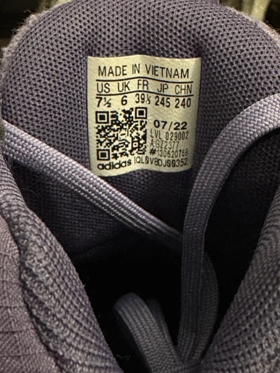 Adidas Trae Young 3 Purple/Gold, Size 7.5 image indicator(4)