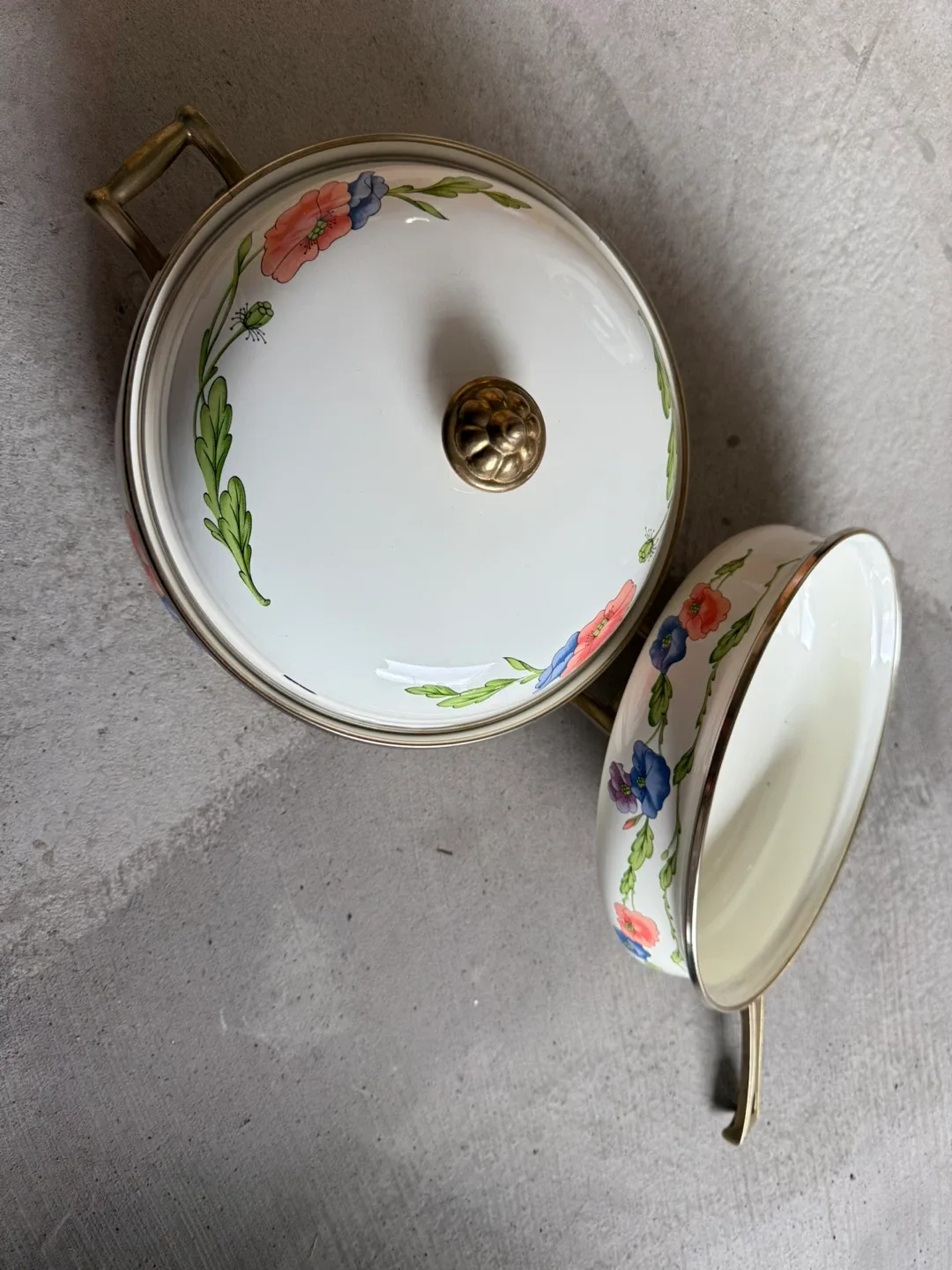 Vintage Villeroy & Boch Floral Amapola Pot with Lid thumbnail