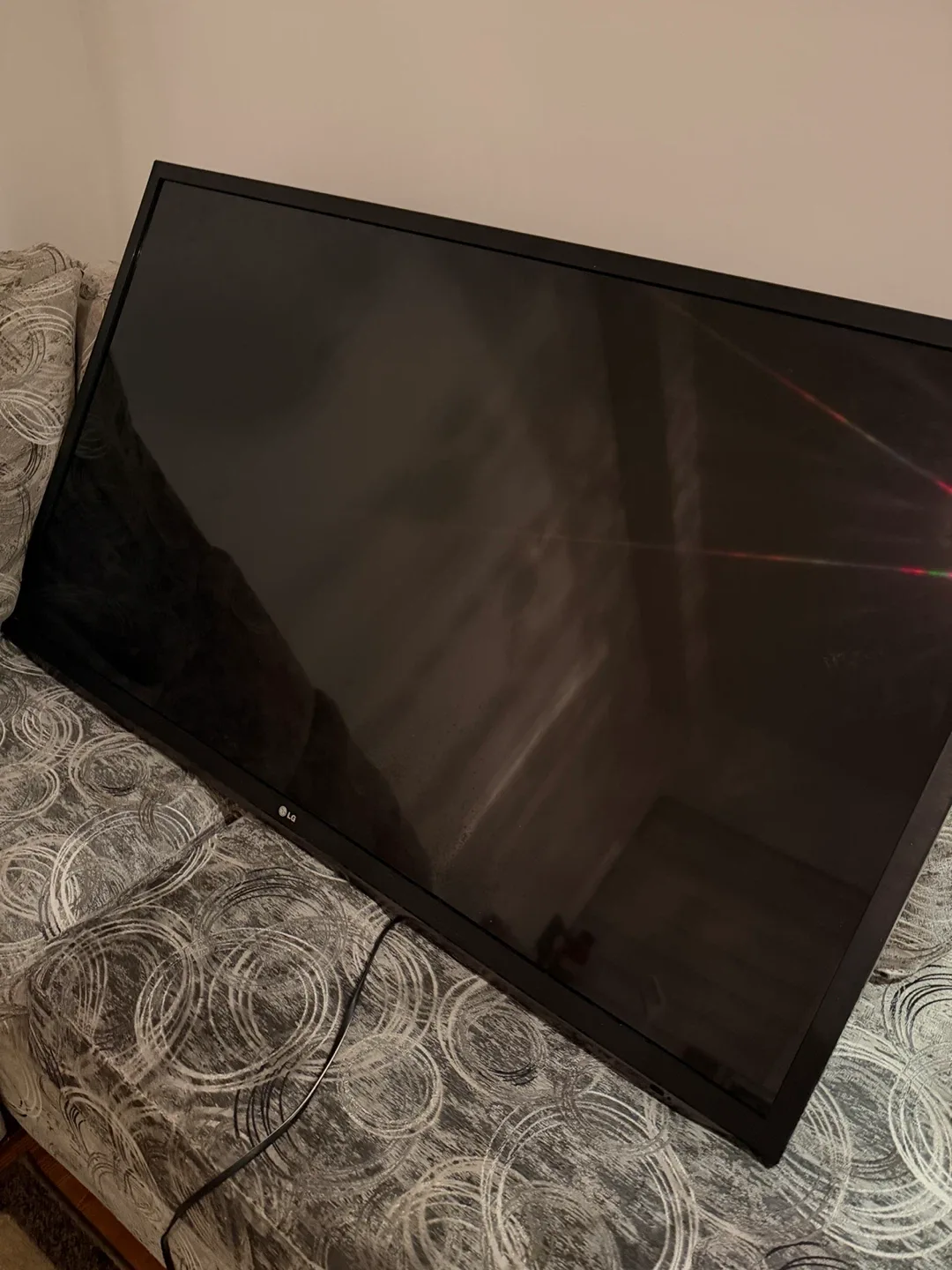 LG TV - Great Condition image indicator(2)