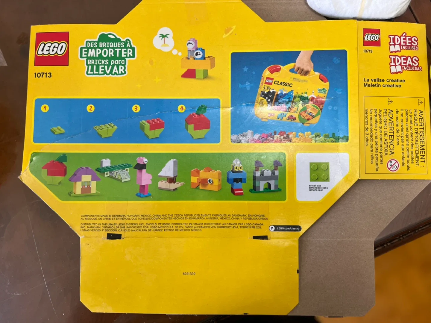 LEGO Classic Creative Suitcase 10713 image indicator(3)