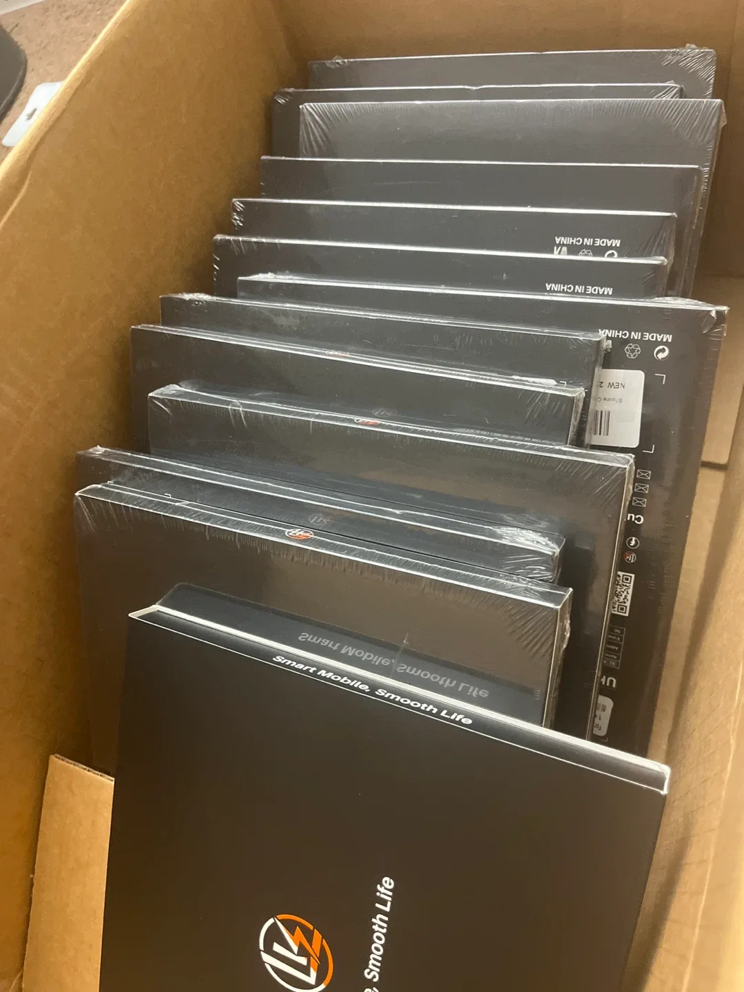 New LK iPhone 14 Max/14 Plus Case - Black image indicator(5)