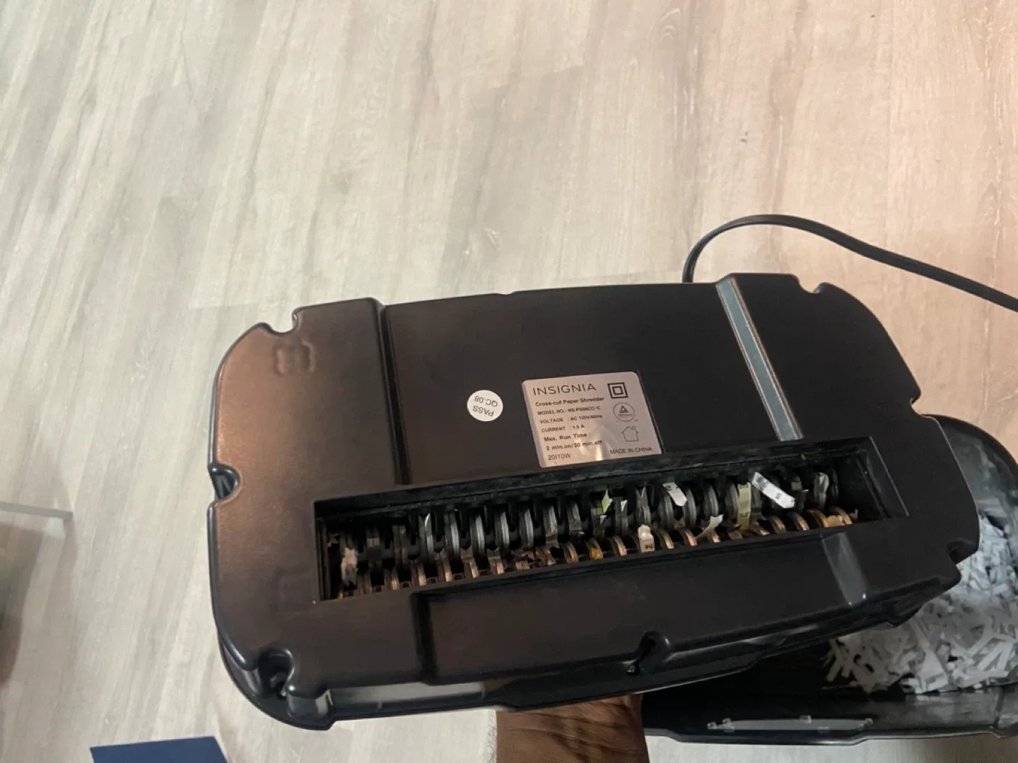 Insignia Cross-Cut Shredder image indicator(5)