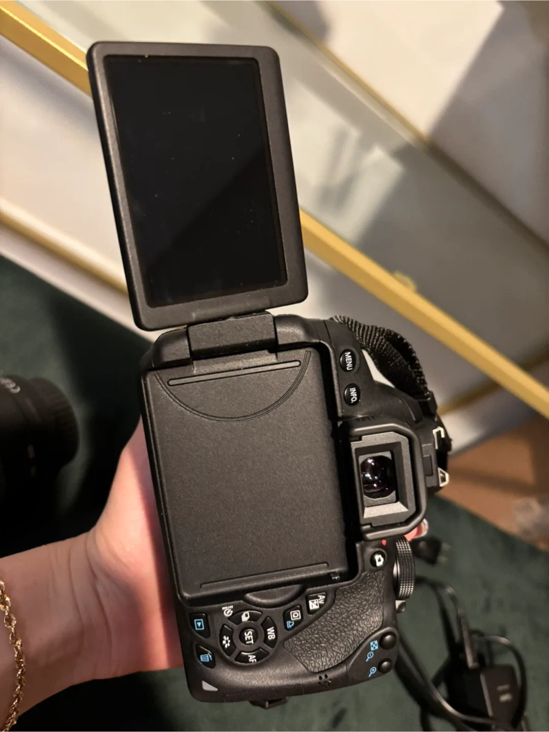 Canon camera dc 7.4 v image indicator(2)