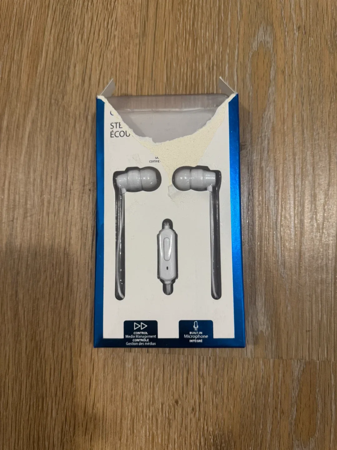 For Sale: GoMovi Stereo Earbuds with Mic 3.5mm thumbnail