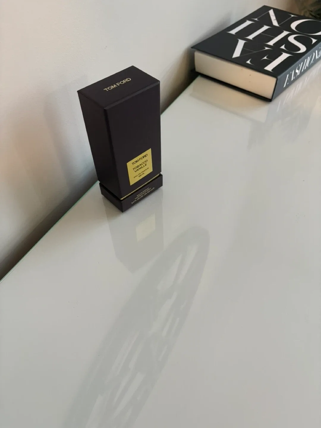 Tom Ford Tobacco Vanille Eau de Parfum 100ml image indicator(2)