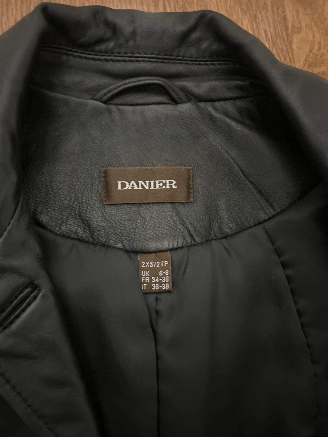 DANIER Black Leather Jacket Size 2XS/2TP - photo 2