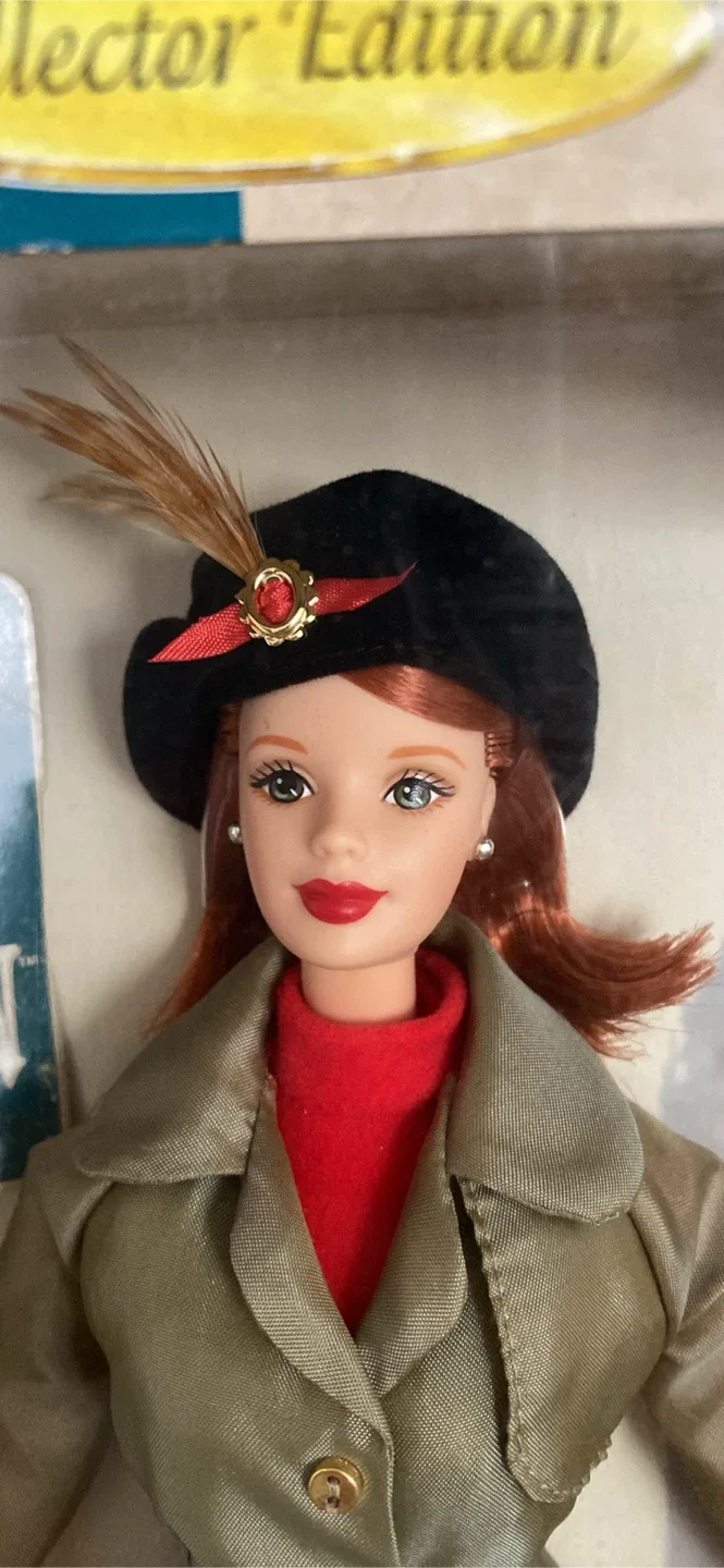 Barbie Autumn in London Doll - 1999 Collector Edition image indicator(3)