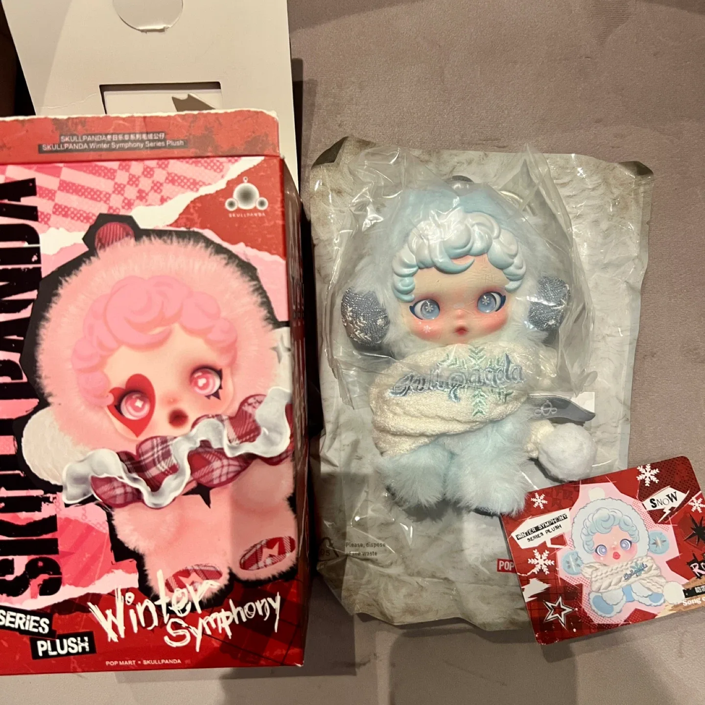 Skullpanda Winter Symphony Series Song of Snow Popmart