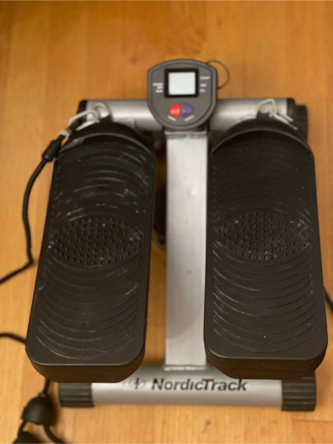 NordicTrack Mini Stepper with Resistance Bands image indicator(2)