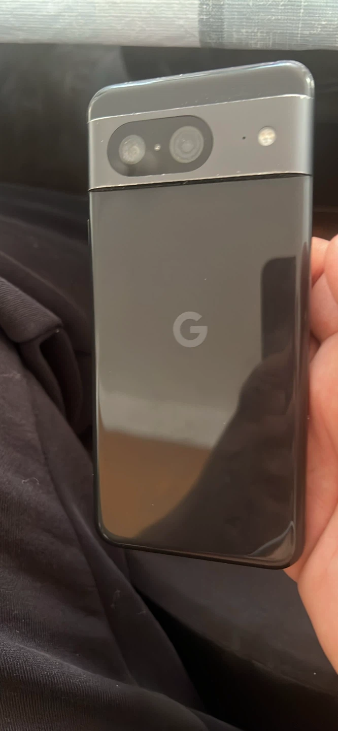 Google Pixel 8- Excellent Condition
