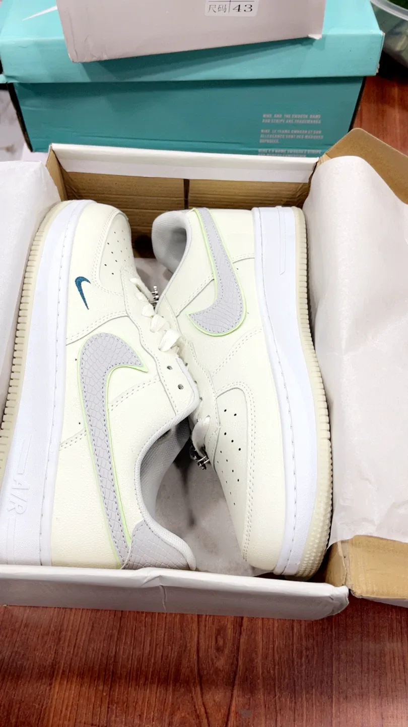 Nike Air Force 1 Low '07 LX Bling Sneakers image indicator(6)