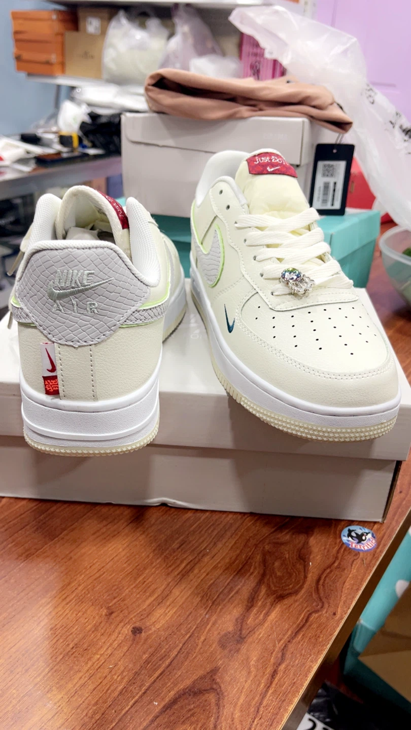 Nike Air Force 1 Low '07 LX Bling Sneakers - photo 4