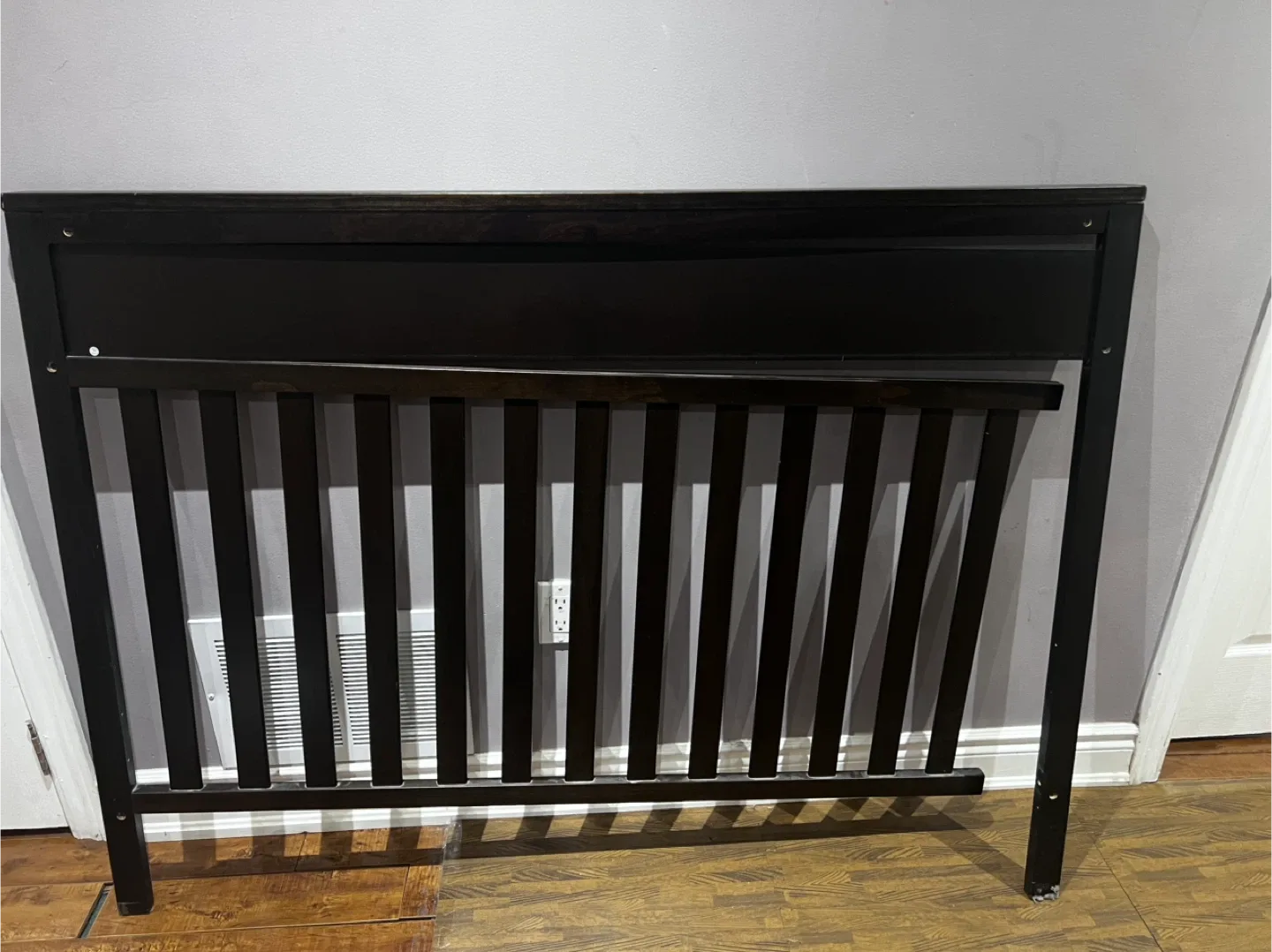 Storkcraft Bayview 4-in-1 Convertible Crib image indicator(5)