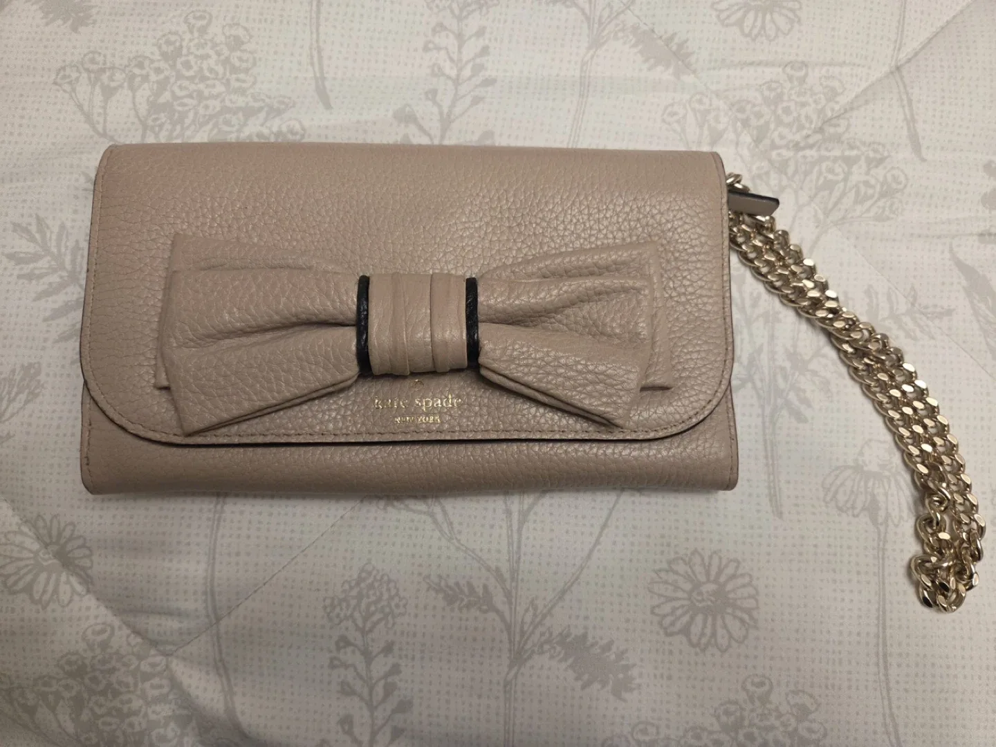 Kate Spade Beige Leather Chain Wallet thumbnail
