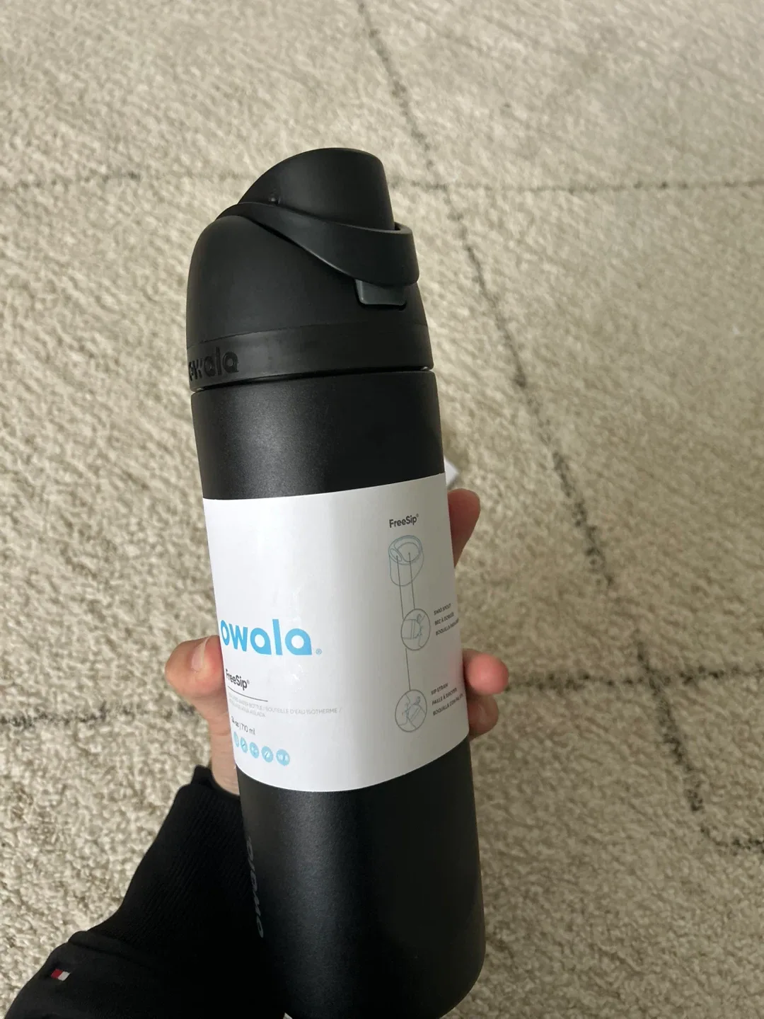 Owala FreeSip 24oz Water Bottle - Black image indicator(3)