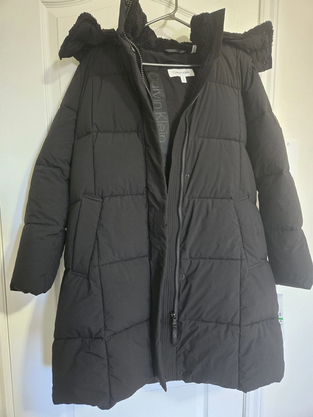 Calvin klein Women’s winter jacket size L (Brand New)